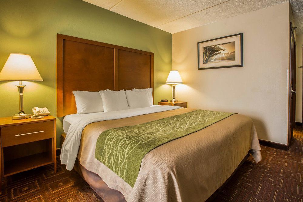 Inn Comfort Asheville Airport 2*
